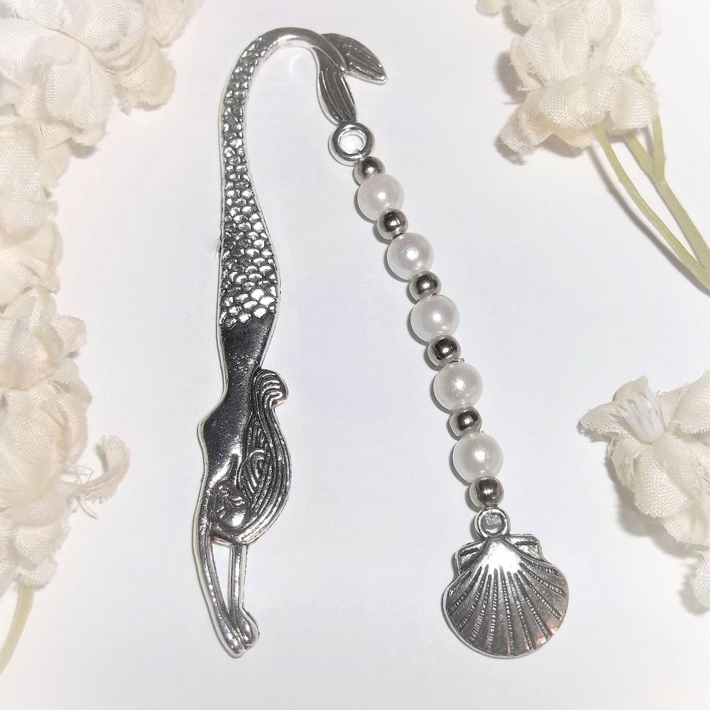 New! Bookmark Mermaid Seashell Beach Gift Idea for Book Lover Girl Woman A003